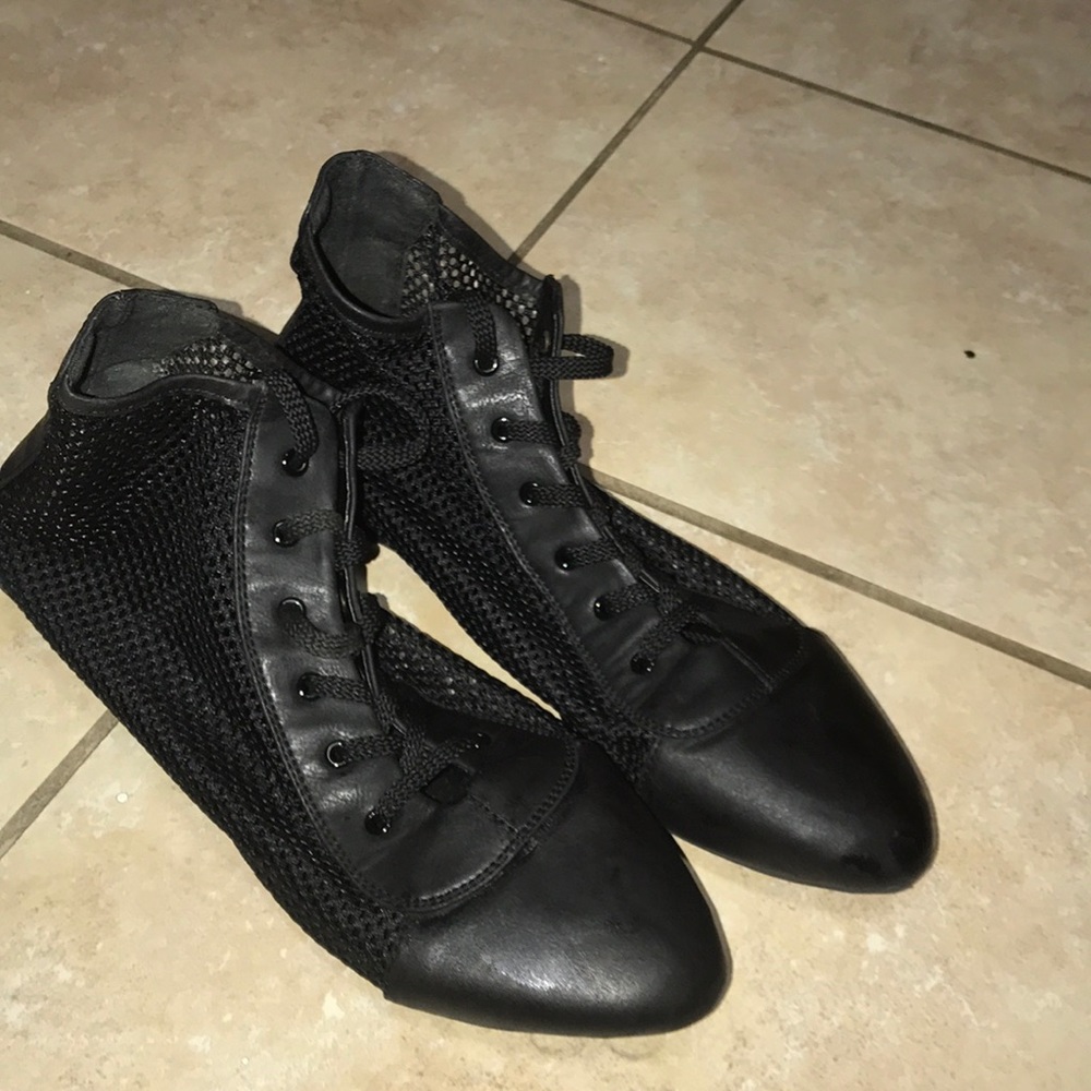 Black Flats